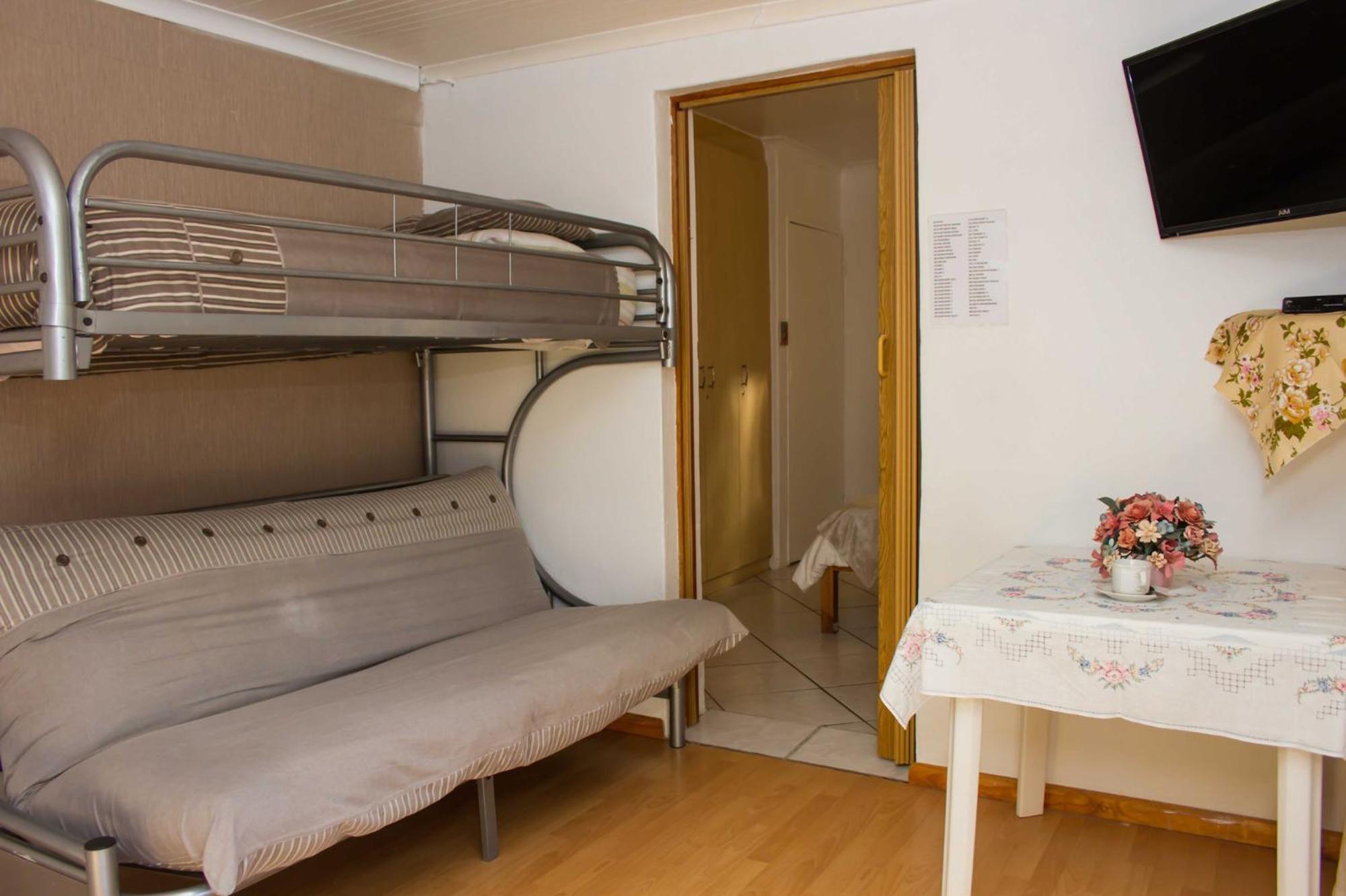 De Helling Self Catering Bed & Breakfast Brackenfell Exterior photo