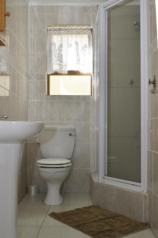 De Helling Self Catering Bed & Breakfast Brackenfell Exterior photo