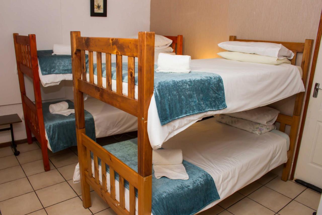De Helling Self Catering Bed & Breakfast Brackenfell Exterior photo